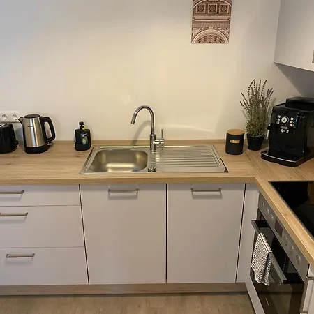 Discovavir - Super Zentral Mit Parkplatz, Kueche, Netflix Und Mehr *