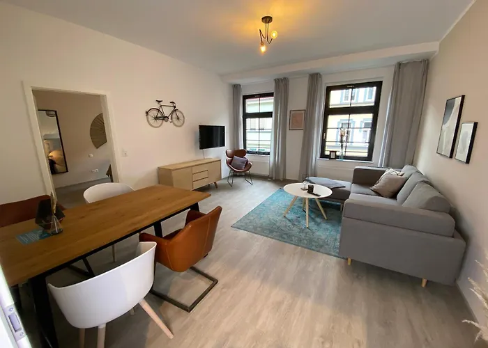 Discovavir - Super Zentral Mit Parkplatz, Kueche, Netflix Und Mehr Appartement