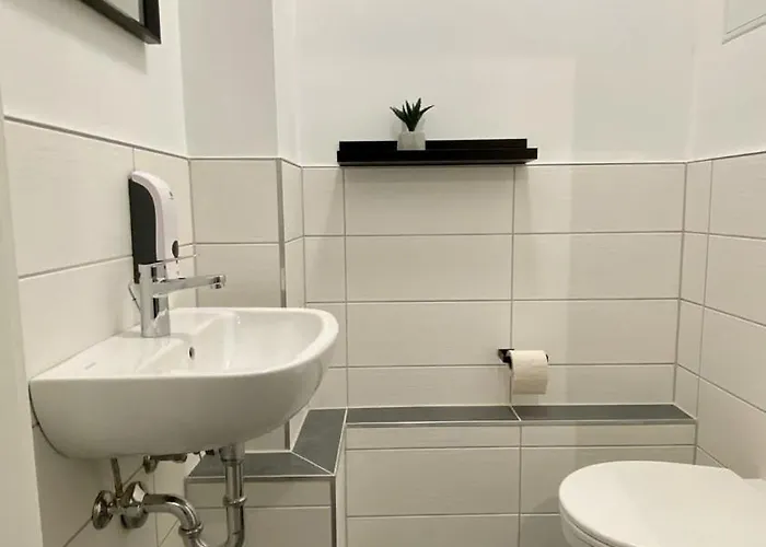 Discovavir - Super Zentral Mit Parkplatz, Kueche, Netflix Und Mehr