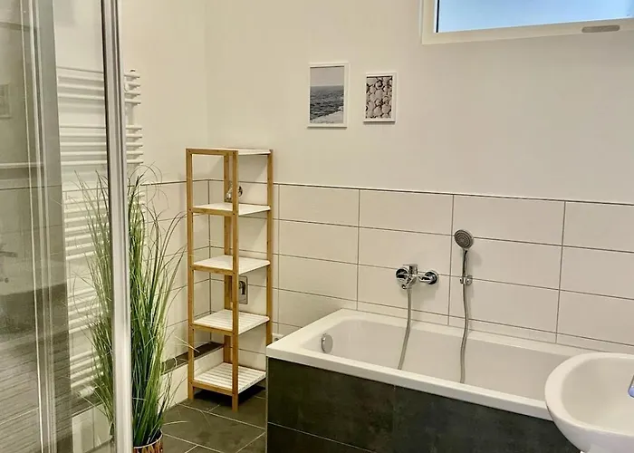 Discovavir - Super Zentral Mit Parkplatz, Kueche, Netflix Und Mehr Appartement Eisenach